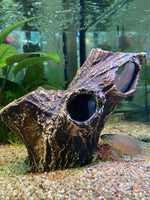 Загрузить изображение в средство просмотра галереи, Керамічне укриття для риб Стовбур Дерева
